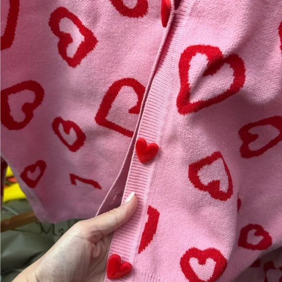 Valentines sweater - Picture 2 of 3